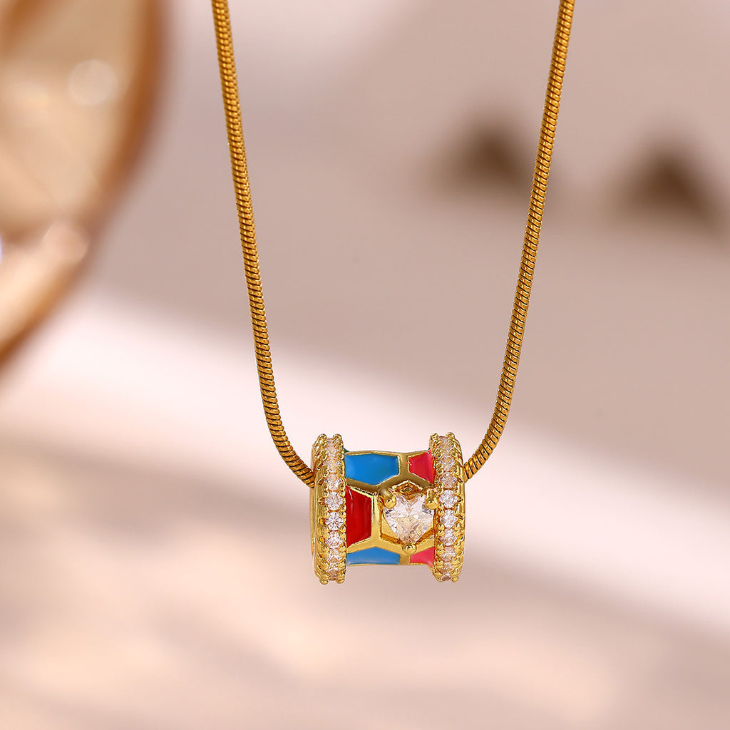 Gold Spider Geometric Pendant Necklace | KAH Jewelry