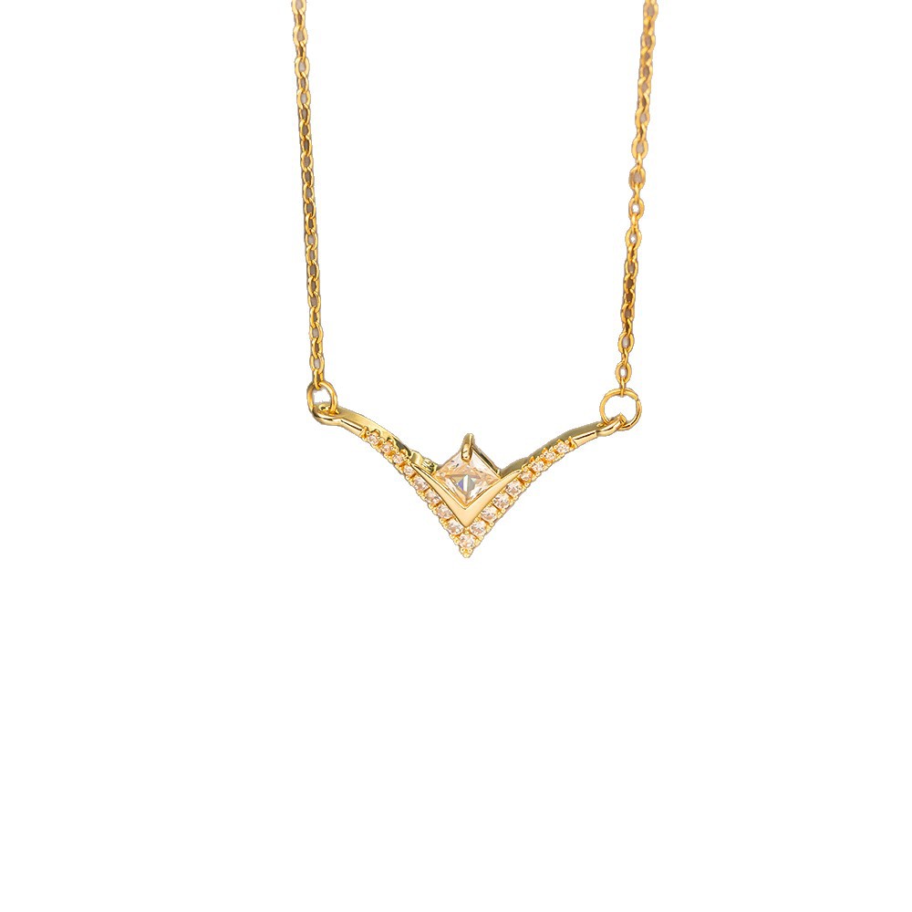 Minimalist Single Diamond Pendant Necklace | KAH Jewelry