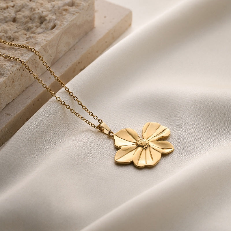 18K Gold Leaf & Flower Pendant Necklace | KAH Jewelry